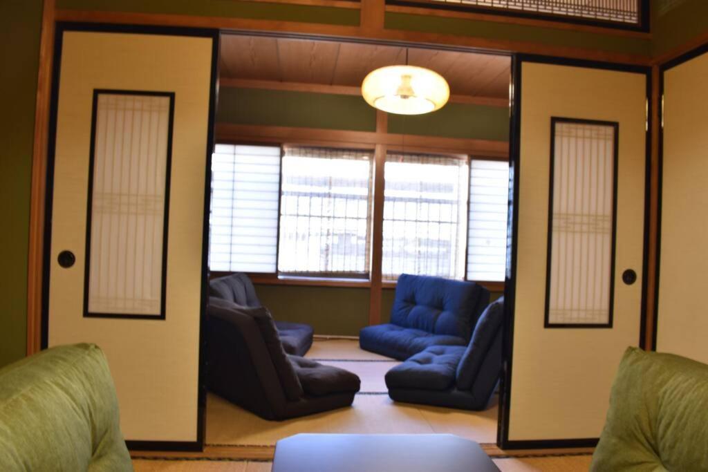 Cheaper For 6Th & 7Th Guest 市街地中心部 一棟貸しの宿 Guest House Don'S Home Takayama  Eksteriør billede